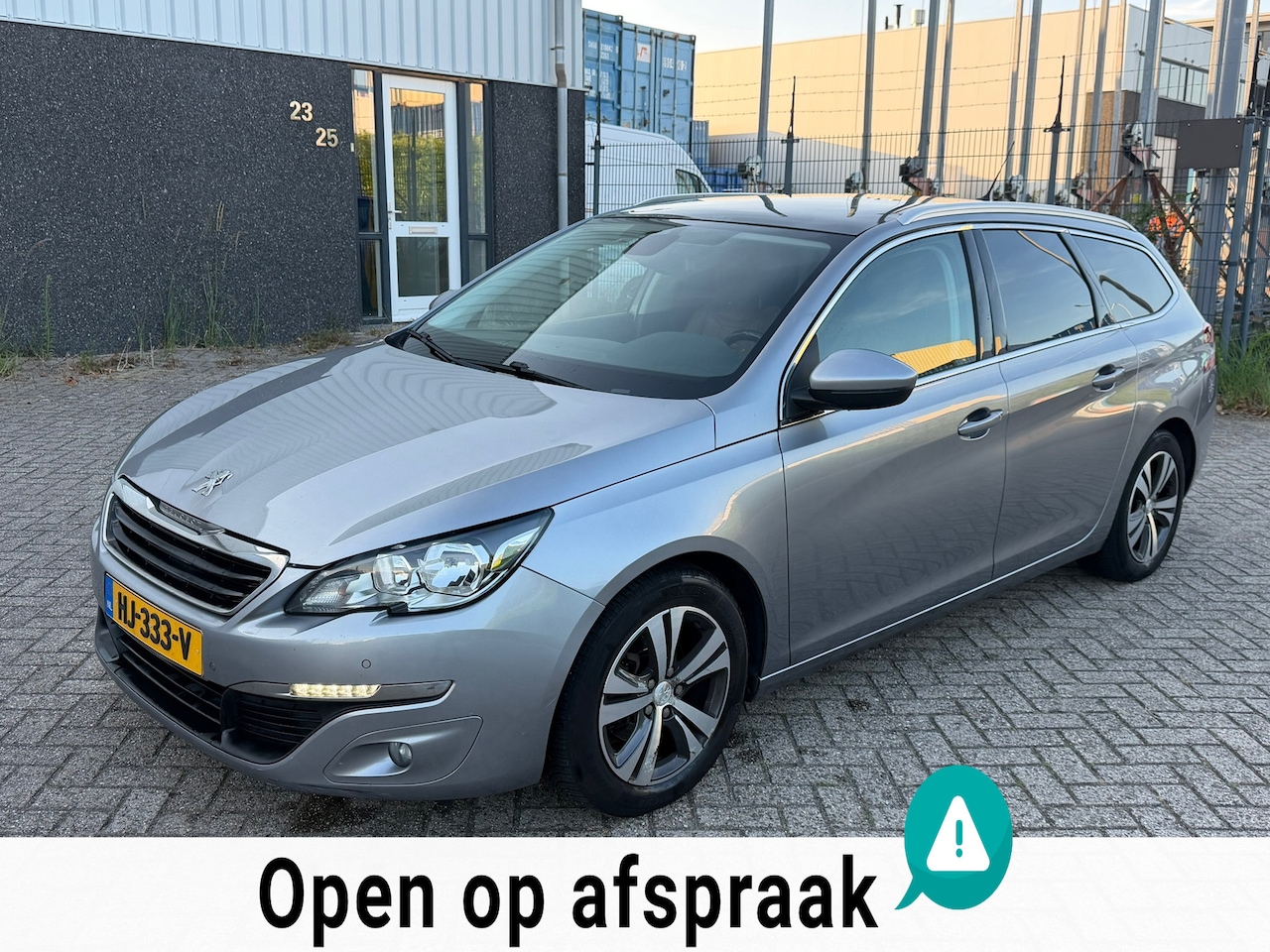 Peugeot 308 SW - 1.6 BlueHDI Blue Lease Executive Pack 1.6 BlueHDI Blue Lease Executive Pack 2015 Pano - AutoWereld.nl