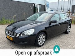 Volvo V60 - 1.6 T3 Kinetic 2011