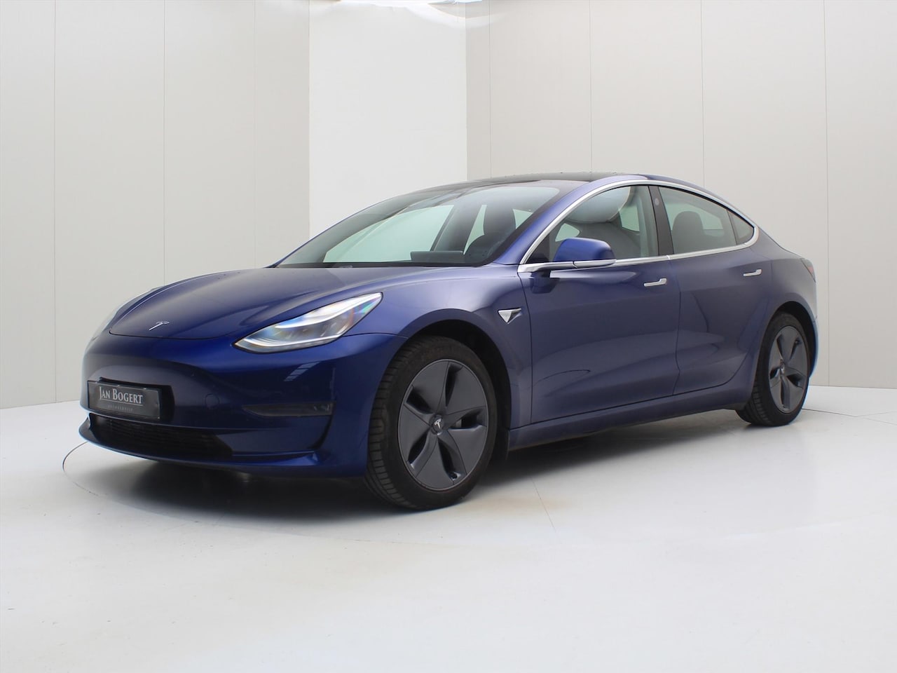 Tesla Model 3 - Long-Range AWD 351pk 75 kWh 89.1% SoH [ ACCELERATIEBOOST+TREKHAAK+AUTOPILOT+620KM WLTP+PRE - AutoWereld.nl