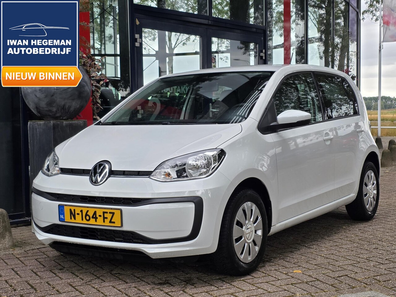 Volkswagen Up! - Up 1.0 | Climate control | Achteruitrijcamera | Bluetooth | - AutoWereld.nl