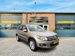Volkswagen Tiguan - 1.4 TSI *LED*Panorama*NL-Auto