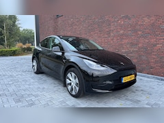 Tesla Model Y - Long Range RWD 75 kWh Tesla Model Y Long Range RWD 75 kWh 2024 TREKHAAK SoH %