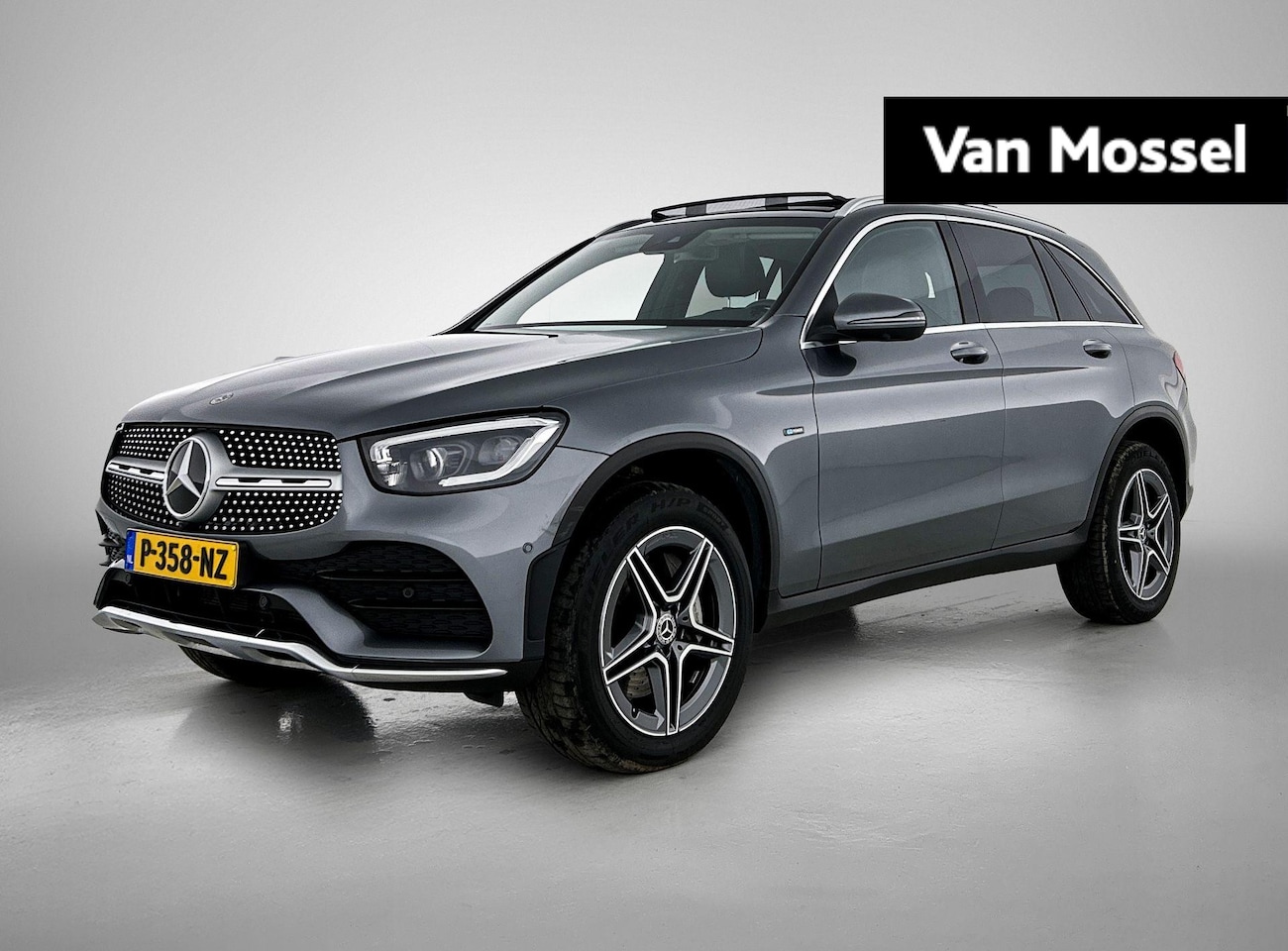 Mercedes-Benz GLC-klasse - 300e 4MATIC Premium Plus 320 PK | Automaat | Elektrische Trekhaak | Elektrisch Panorama Da - AutoWereld.nl
