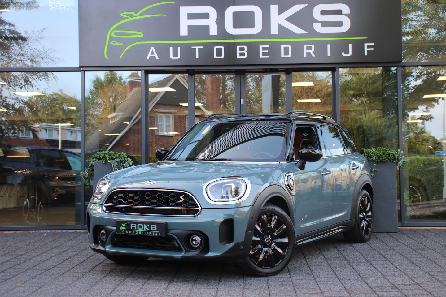 MINI Countryman - 1.5 Cooper S E ALL4 ALL4 Navi/Camera/Keyless/Harman Kardon/Memory/Sfeerverlichting/Panoram - AutoWereld.nl