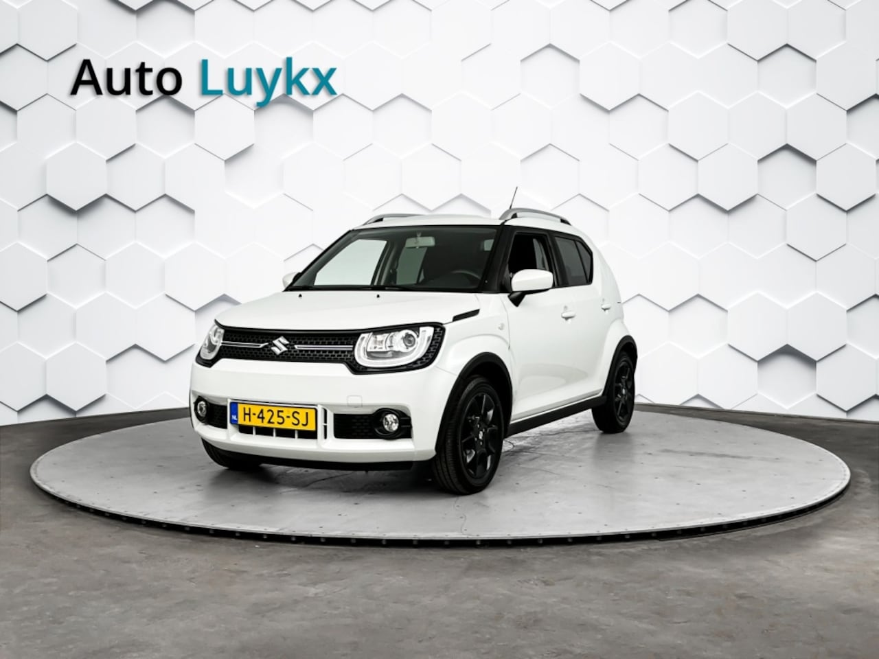 Suzuki Ignis - 1.2 Stijl Intro | Navigatie | Parkeercamera | Cruise Control - AutoWereld.nl