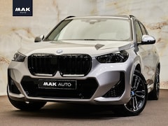 BMW X1 - xDrive25e M Sport Pro , pano, adap-LED, 19", keyless, dealeroh