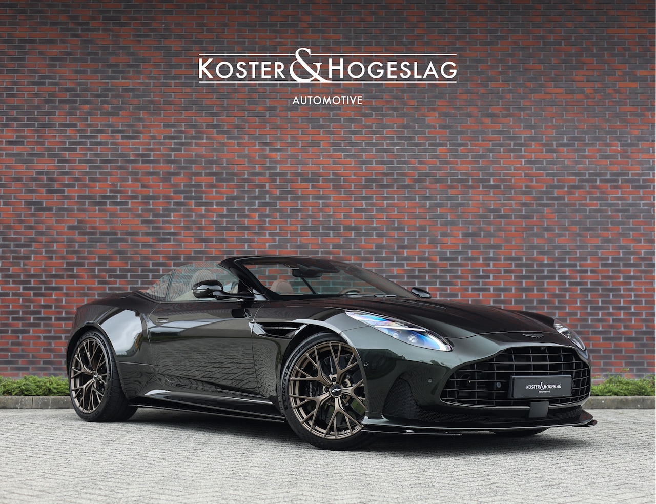 Aston Martin DB12 Volante - 4.0 V8 4.0 V8 - AutoWereld.nl