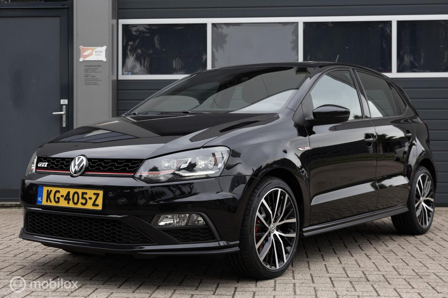 Volkswagen Polo - 1.8 TSI GTI LED Pano Clima NL AUTO Navi 5drs - AutoWereld.nl