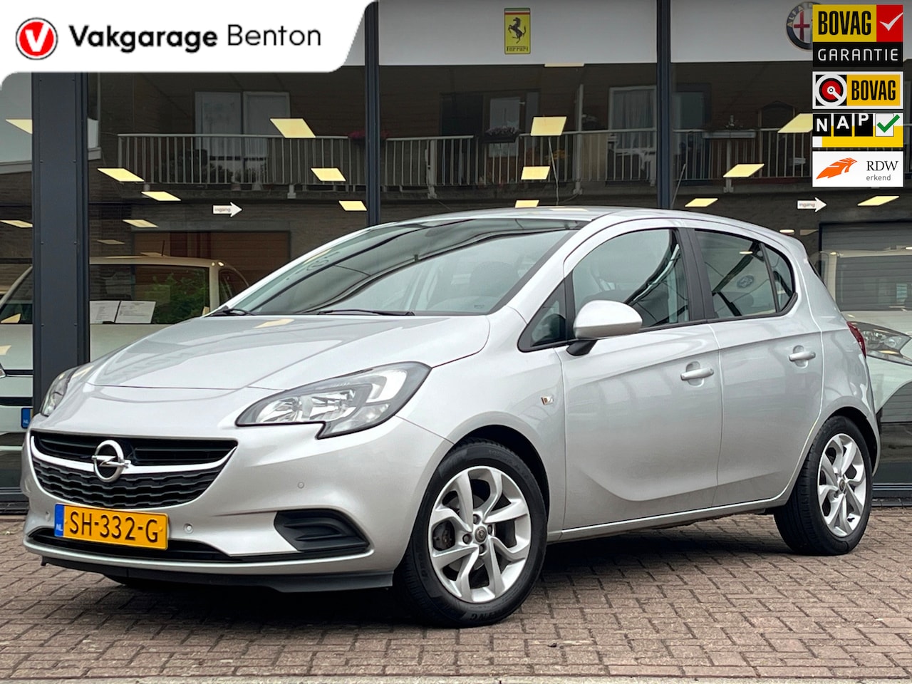 Opel Corsa - 1.4 AUTOMAAT Online Edition | Apple CarPlay | Android Auto | Airco | PDC V+A | Trekhaak | - AutoWereld.nl