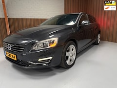 Volvo V60 - 2.4 D6 AWD Plug-In Hybrid Summum. Vol opties, Rijdt goed