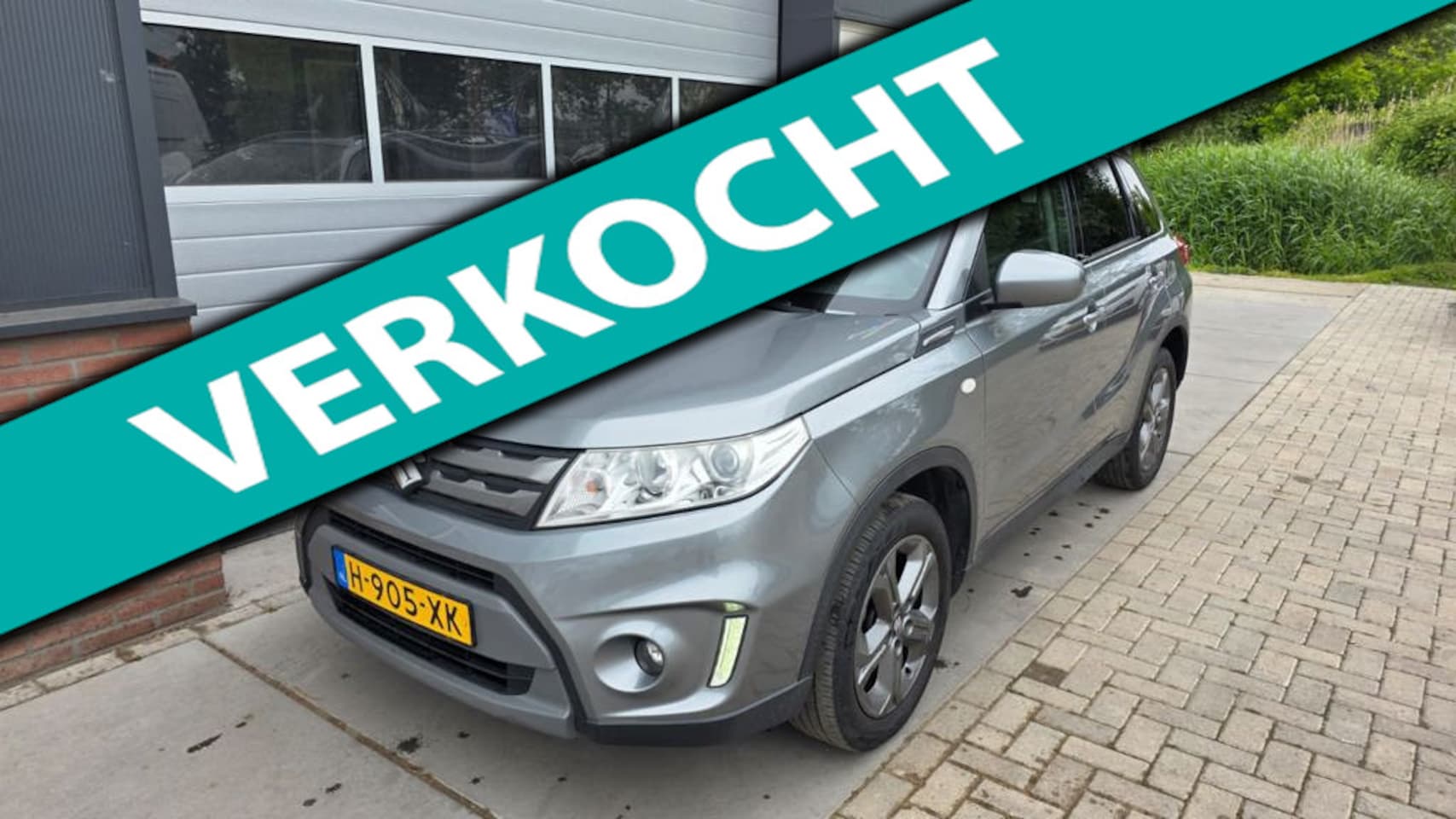 Suzuki Vitara - 1.6 Comfort Trekhaak|Stoelverwarming|Navigatie|Camera| Nwe APK - AutoWereld.nl