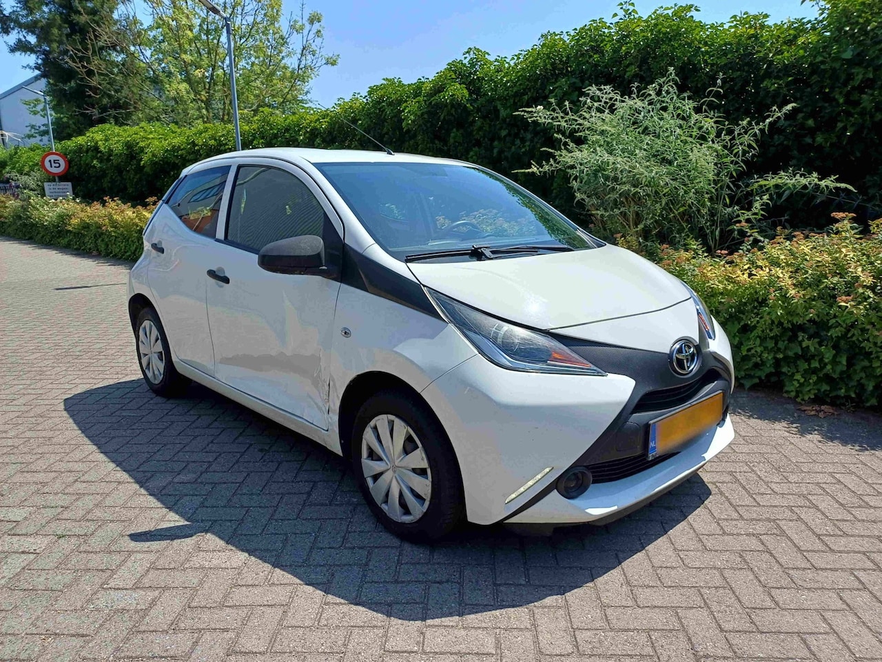 Toyota Aygo - 1.0 VVT-i x-fun 1.0 VVT-i x-fun - AutoWereld.nl