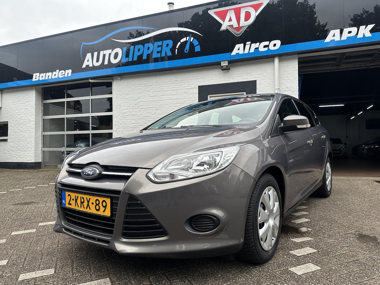 Ford Focus Wagon - 1.0 EcoBoost Trend /Nieuwe apk/CC/All season/Trekhaak - AutoWereld.nl
