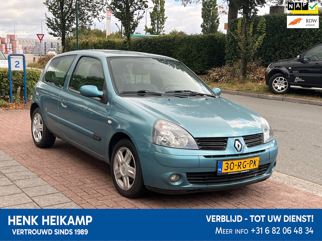 Renault Clio - 1.4 Authentique Comfort - AutoWereld.nl