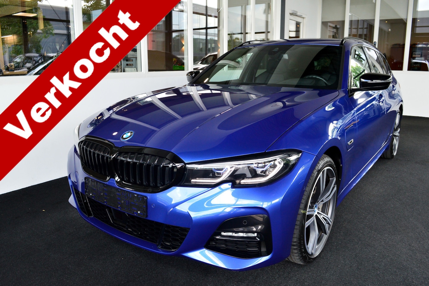 BMW 3-serie Touring - 330e Hybride M-Sportedition | M3 Sportstoel ! - AutoWereld.nl