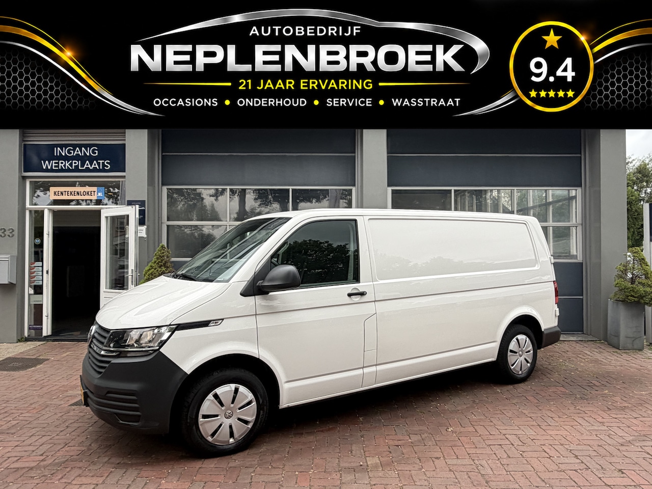Volkswagen Transporter - 2.0 TDI L2H3 Bj 2023 Km 37.000 BPM VRIJ APK 07-2027 1e eigenaar !! - AutoWereld.nl