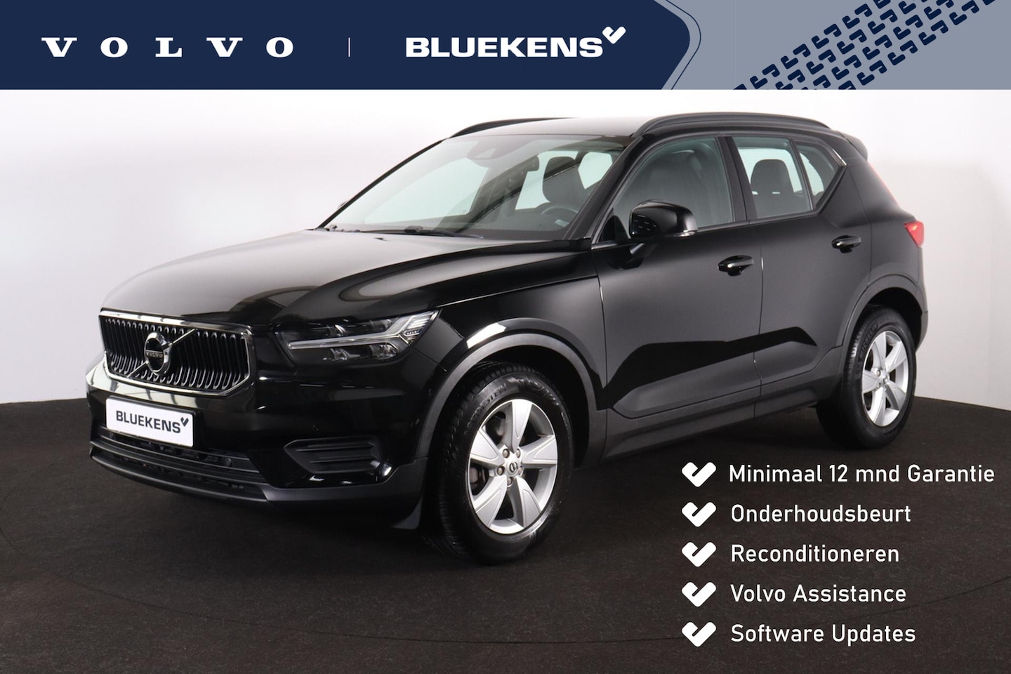 Volvo XC40 - T2 Momentum Core - Parkeercamera achter - Verwarmde voorstoelen & stuur - Parkeersensoren - AutoWereld.nl
