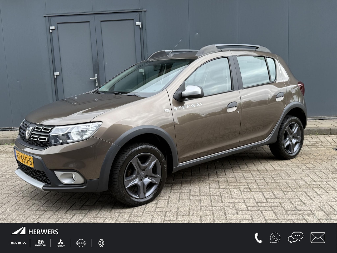 Dacia Sandero Stepway - 0.9 TCe SL / Automaat / Navigatie / Camera / Airco / All-Season banden / Cruise Control / - AutoWereld.nl