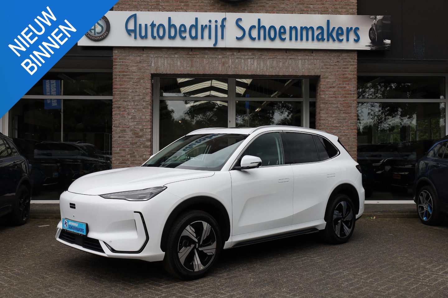 Geely E5 - Max+ 68 kWh ZWART-LEDER! 475KM-RIJBEREIK PANO MASSAGE SFEERVERLICHTING LEER STOELVENTILATI - AutoWereld.nl