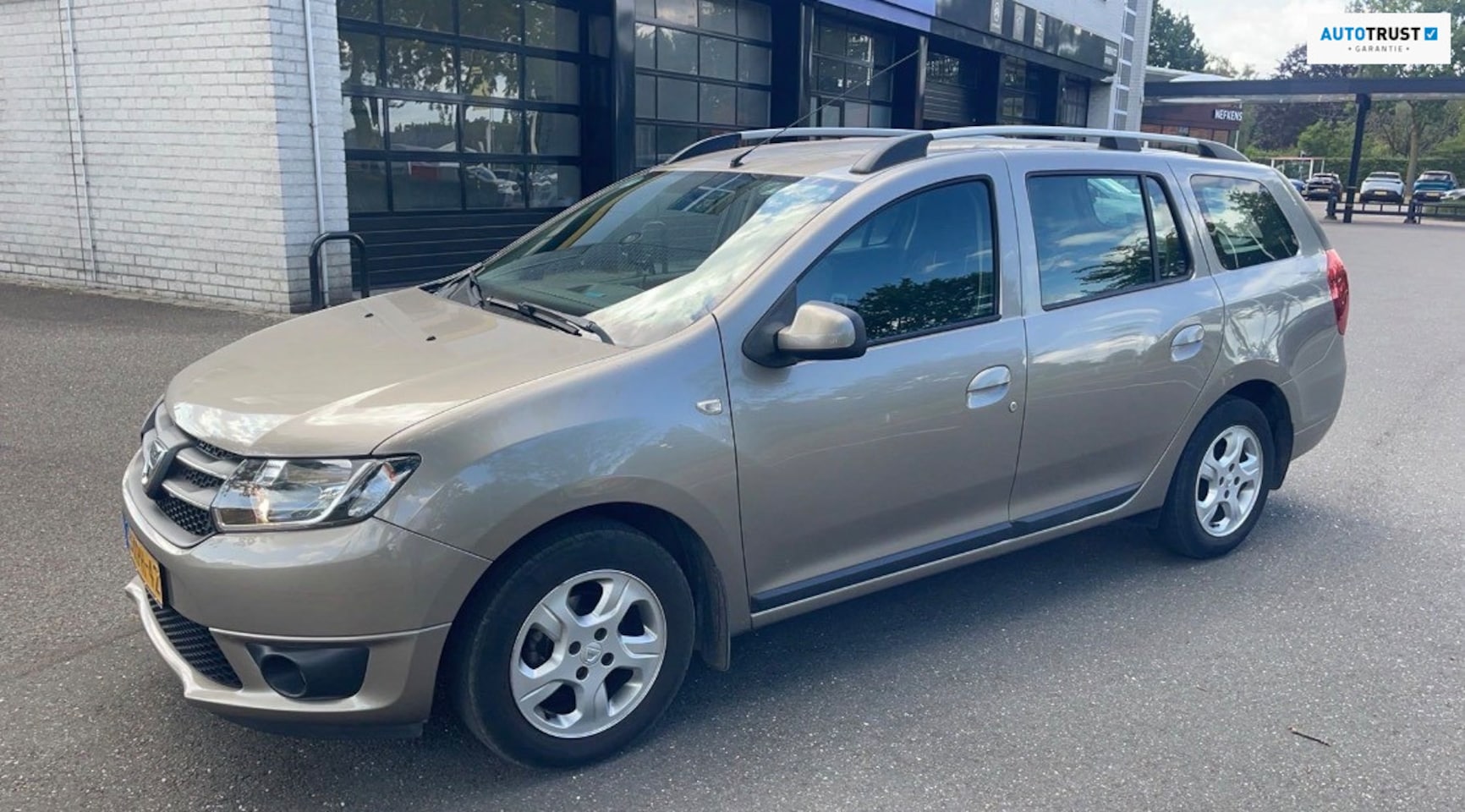 Dacia Logan MCV - 0.9 TCe Prestige PDC | CRUISE | AIRCO | NAVI - AutoWereld.nl