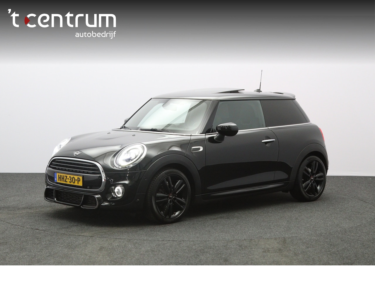 MINI 3-Deurs - 1.5 Cooper 136 PK Automaat John Cooper Works, Panoramadak, Stoelverwarming, Cruise Control - AutoWereld.nl