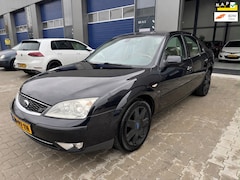 Ford Mondeo - 3.0 V6 Ghia Executive leder Airco luxe uitvoering