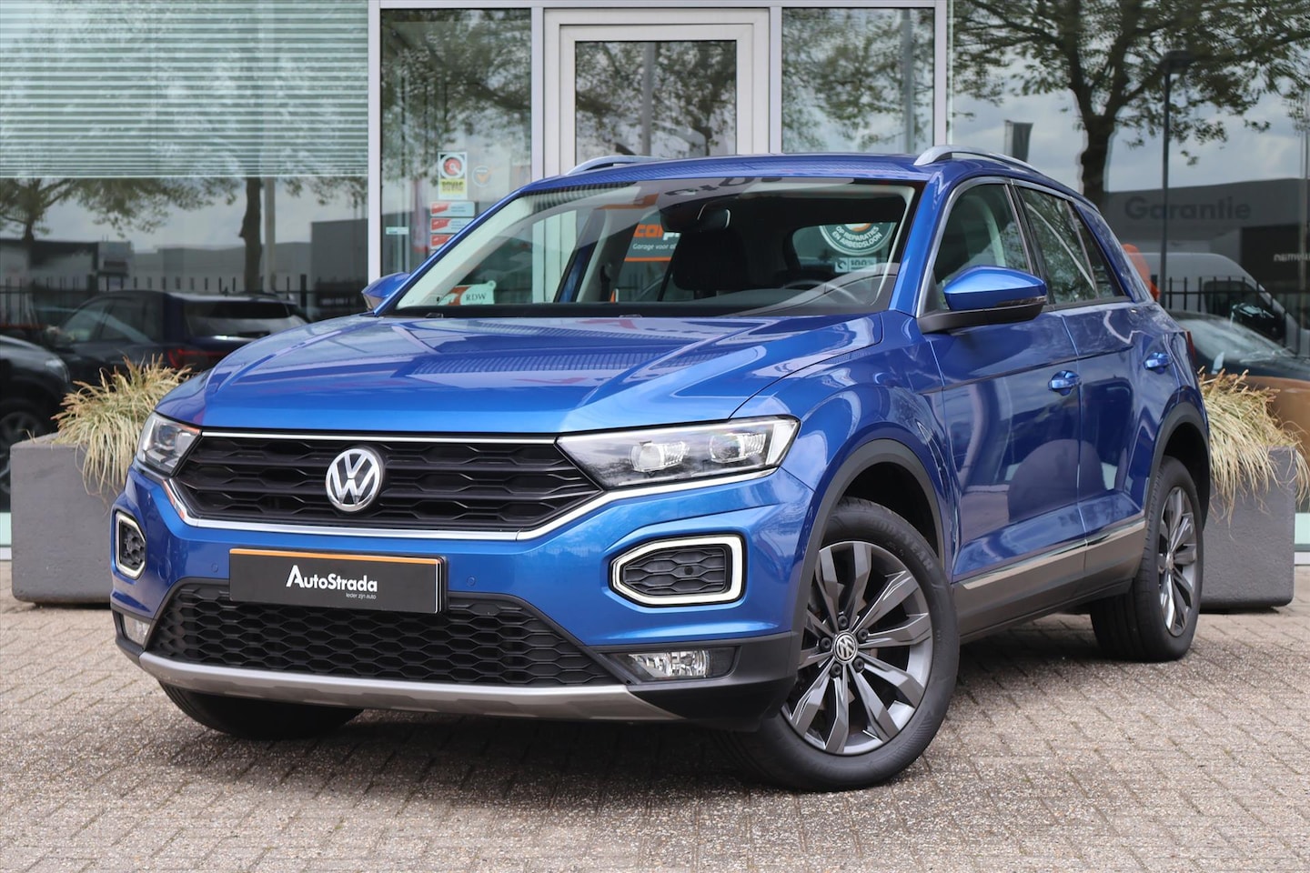 Volkswagen T-Roc - 1.5 Sport TSI 150pk | Virtual Cockpit | LED | Camera | Beats Audio | ACC | Carplay | Navi - AutoWereld.nl