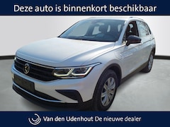 Volkswagen Tiguan - 1.4 TSI eHybrid 245pk DSG Life / Matrix LED / Navigatie Pro / 360 Camera / Trekhaak