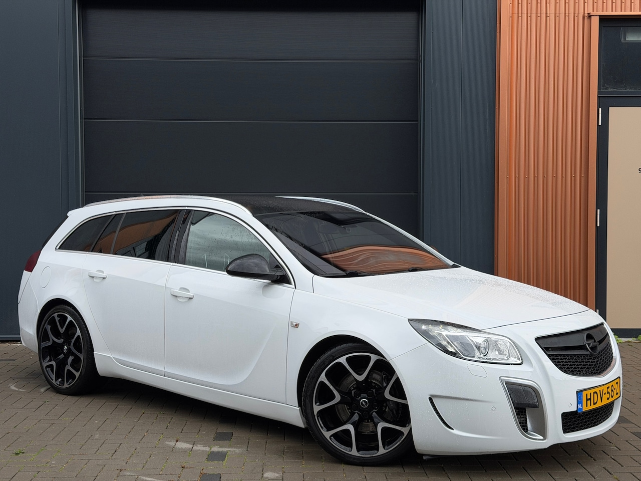 Opel Insignia Sports Tourer - 2.8 T OPC 4x4|Smetteloze Staat!|Recaro|Stoelverwarming|Infinity|Navi|Climate Control|Bluet - AutoWereld.nl