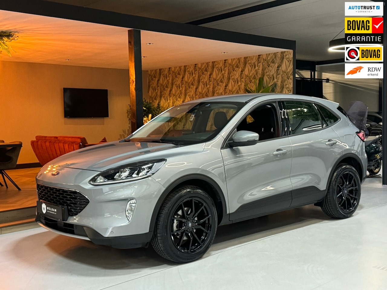 Ford Kuga - 1.5 EcoBoost|1.800KG Trekgewicht|CarPlay|Keyless|PDC|Cruise|Stoelverwarming|LED|DAB - AutoWereld.nl