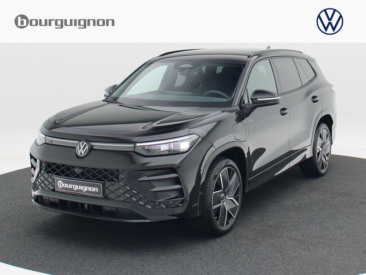 Volkswagen Tayron - R-Line Edition 1.5 eHybrid 204 PK | Trekhaak | LED Matrix | HUD | Stoelmassage | 360 Camer - AutoWereld.nl