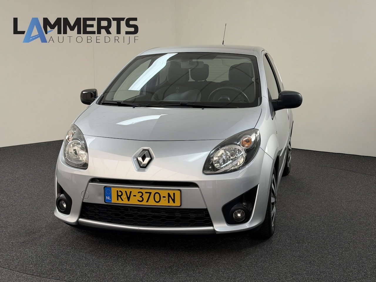 Renault Twingo - 1.2-16V Authentique Airco / nieuwe distributie, condensor & grote onderhoudsbeurt - AutoWereld.nl