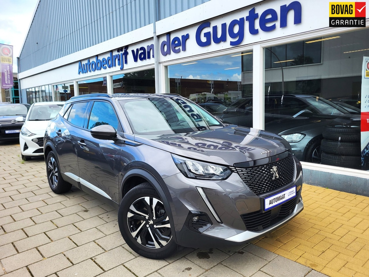Peugeot 2008 - 1.2 PureTech Allure / Carplay & Android / Stoelverwarming / - AutoWereld.nl