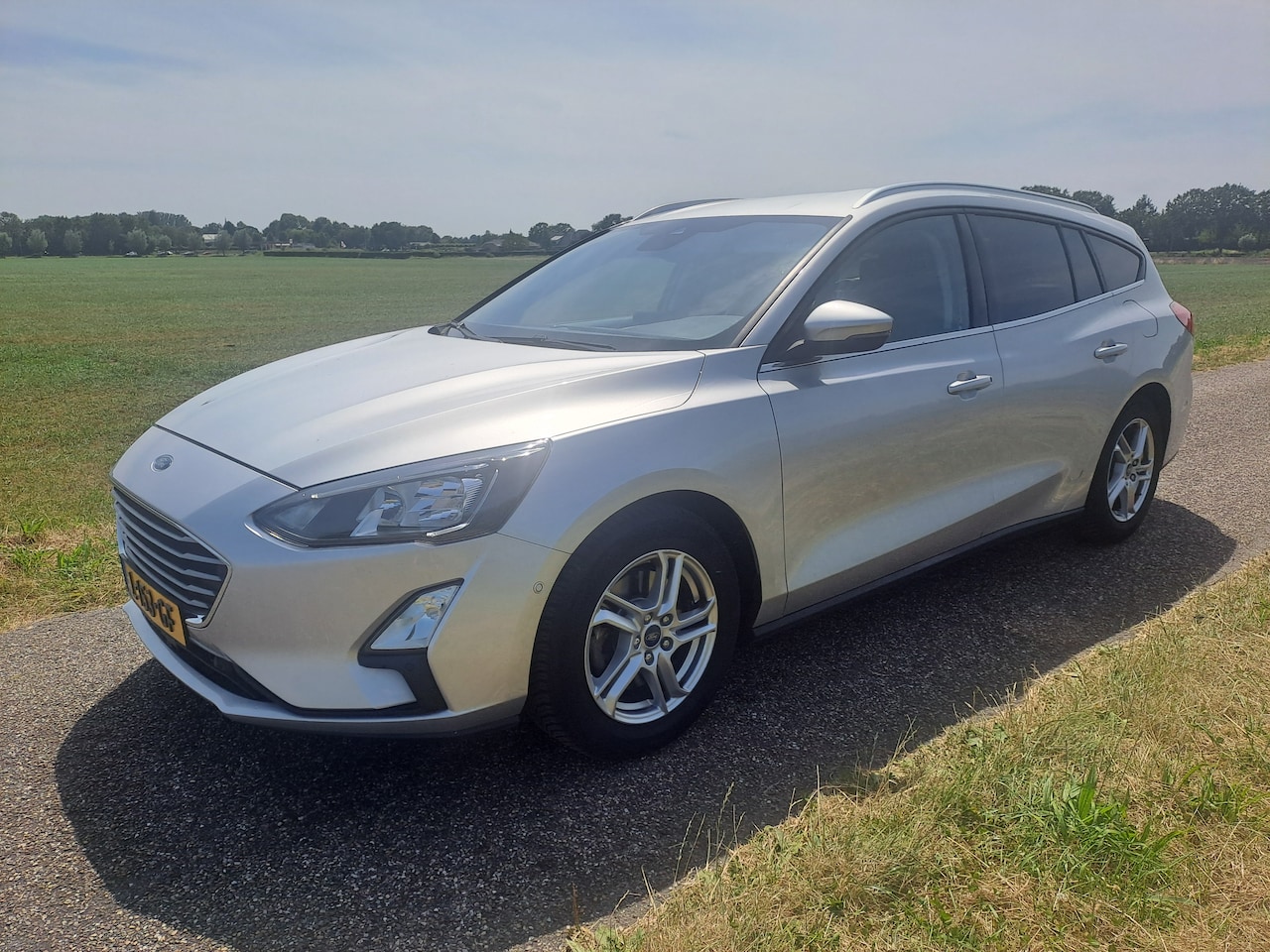 Ford Focus Wagon - 1.0 EcoBoost Trend Edition Business - AutoWereld.nl