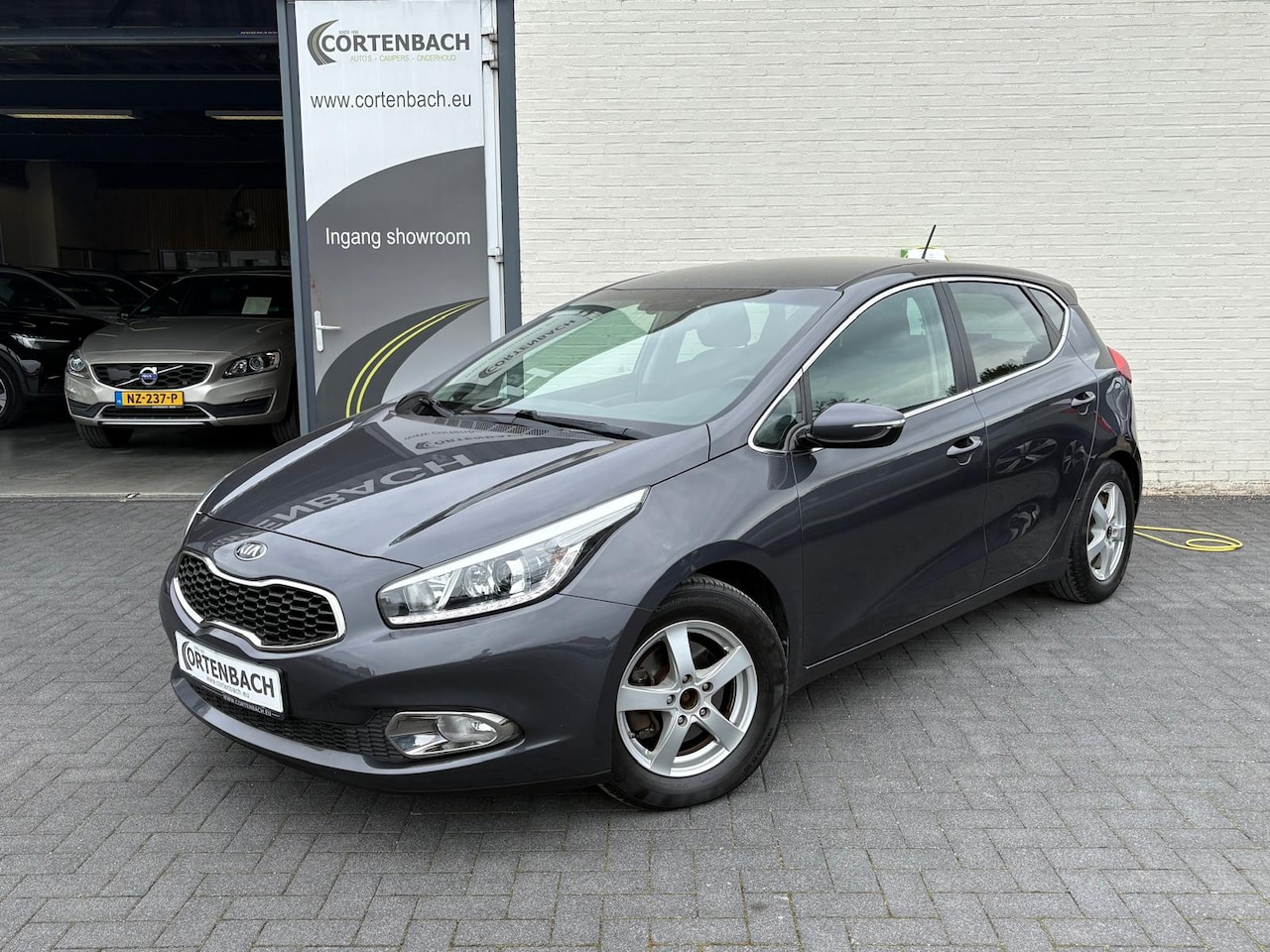 Kia Cee'd - ceed 1.6 GDI DynamicLine | Afn. trekhaak | Cruise control | Bluetooth | Metallic | - AutoWereld.nl