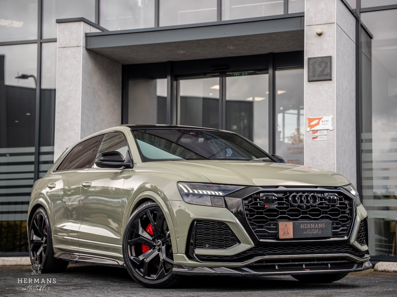 Audi RSQ8 - 4.0 TFSI quattro / URBAN / MTM 722PK / Akrapovic / Ceramic / Pano - AutoWereld.nl