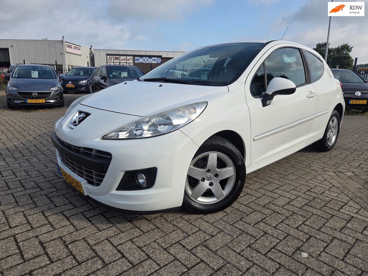 Peugeot 207 - 1.4 Acces Lite/PARKSENSOR/AIRCO - AutoWereld.nl