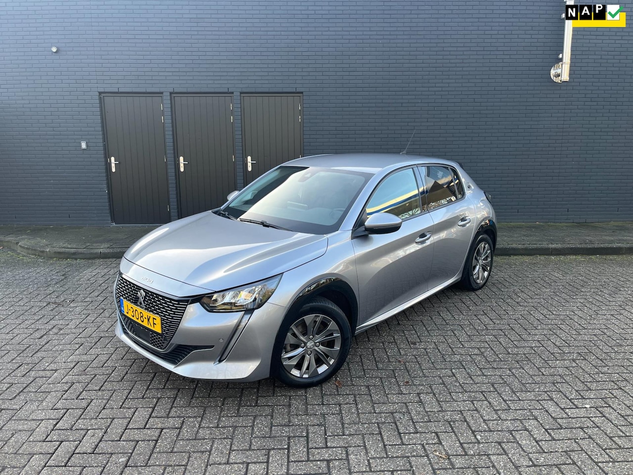 Peugeot e-208 - EV Allure Première 50 kWh SOH 91% - AutoWereld.nl