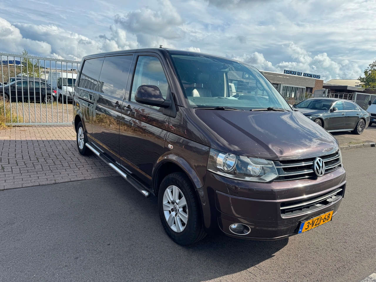 Volkswagen Transporter - 2.0 TDI L2H1 AIRCO 140 PK - AutoWereld.nl