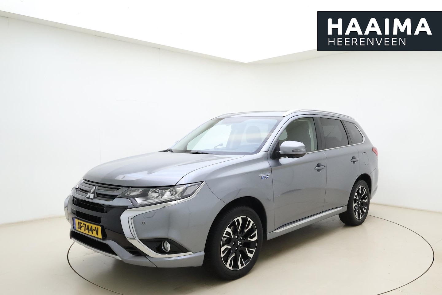 Mitsubishi Outlander - 2.0 PHEV Automaat instyle | Navigatie | Lederen bekleding | Achteruitrijcamera | Elektrisc - AutoWereld.nl