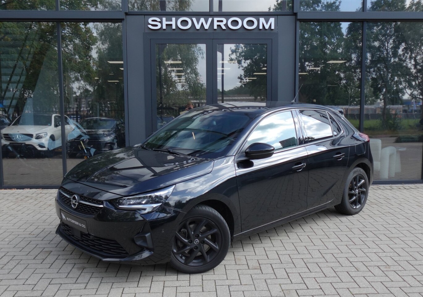 Opel Corsa - 1.2 GS Line NAVI CAM LED VOL - AutoWereld.nl