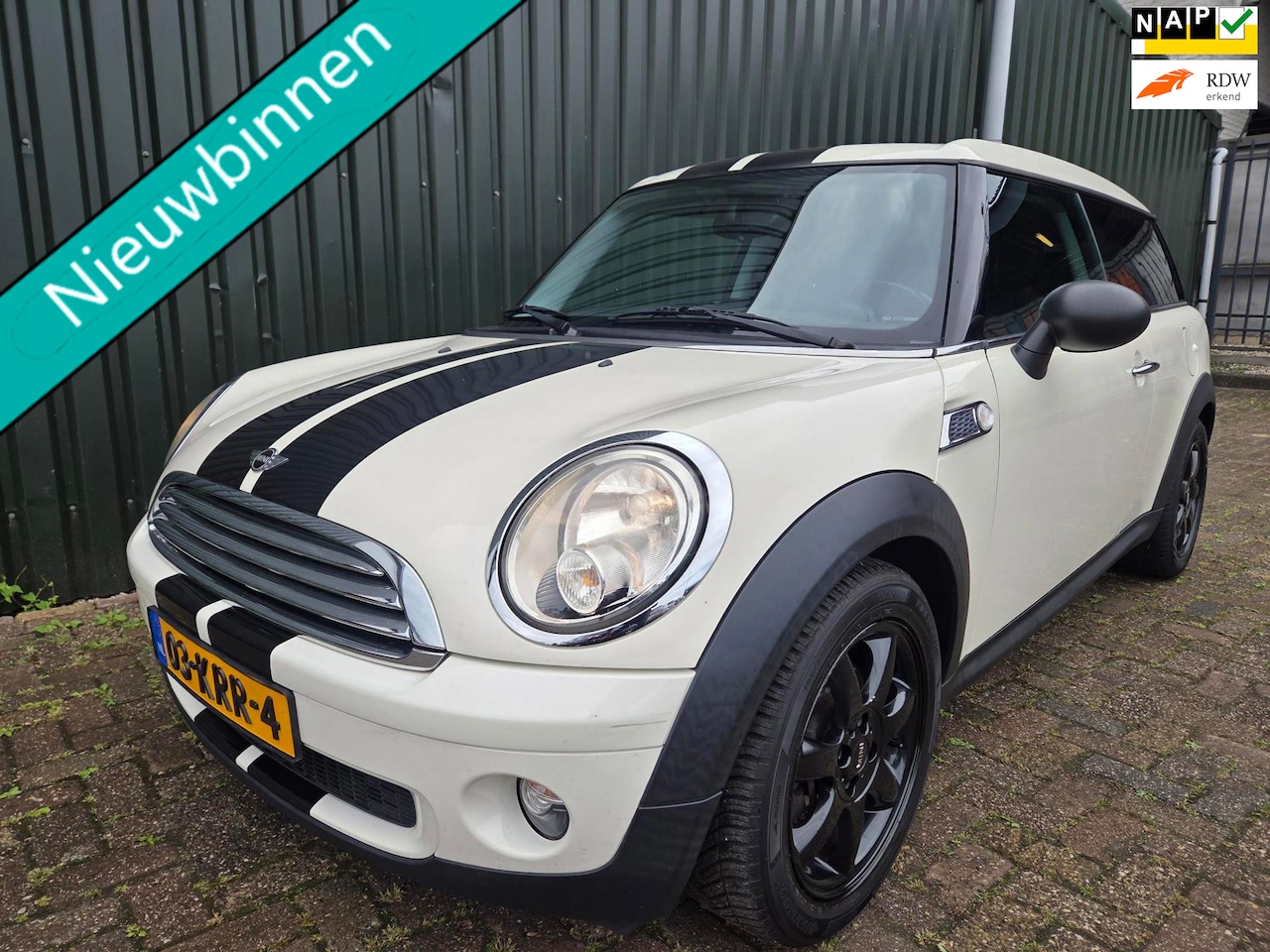 MINI Clubman - 1.4 One Anniversary MK II PANODAK - AutoWereld.nl