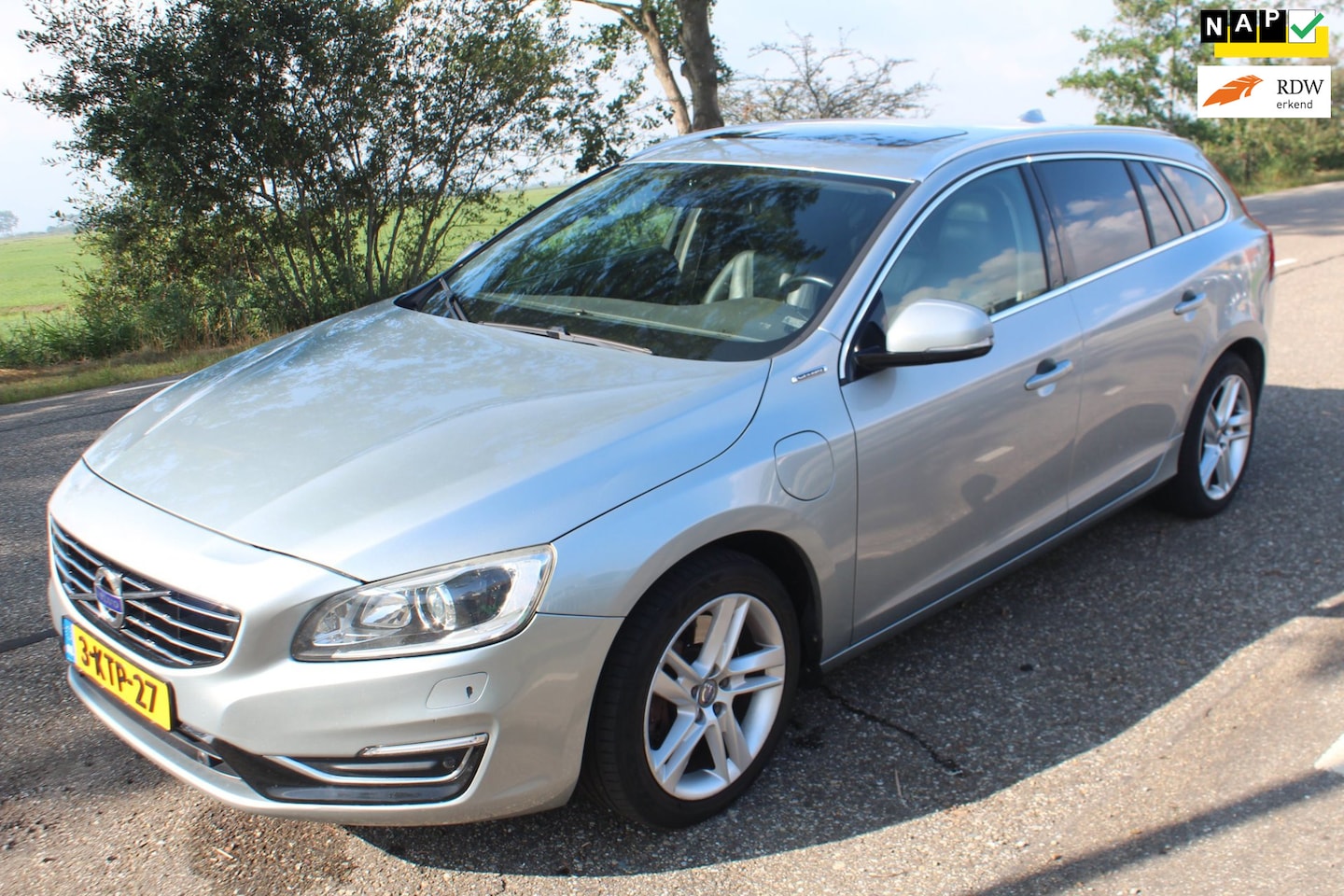 Volvo V60 - 2.4 D6 AWD Plug-In Hybrid Summum 2.4 D6 AWD Plug-In Hybrid Summum - AutoWereld.nl