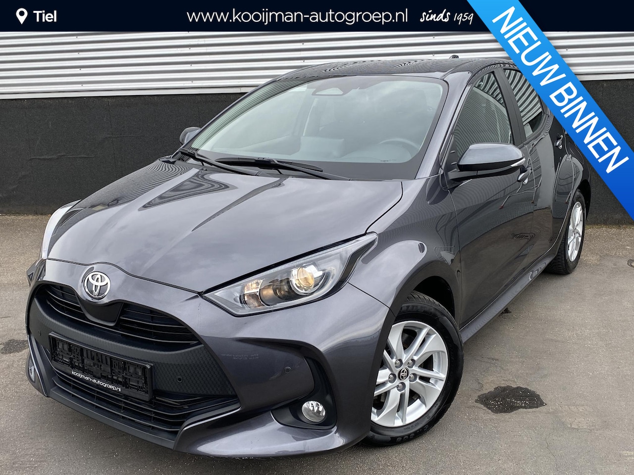 Toyota Yaris - 1.5 Hybrid 115 Business Parkeersensoren rondom, Stoelverwarming, Achteruitrij camera, Adap - AutoWereld.nl