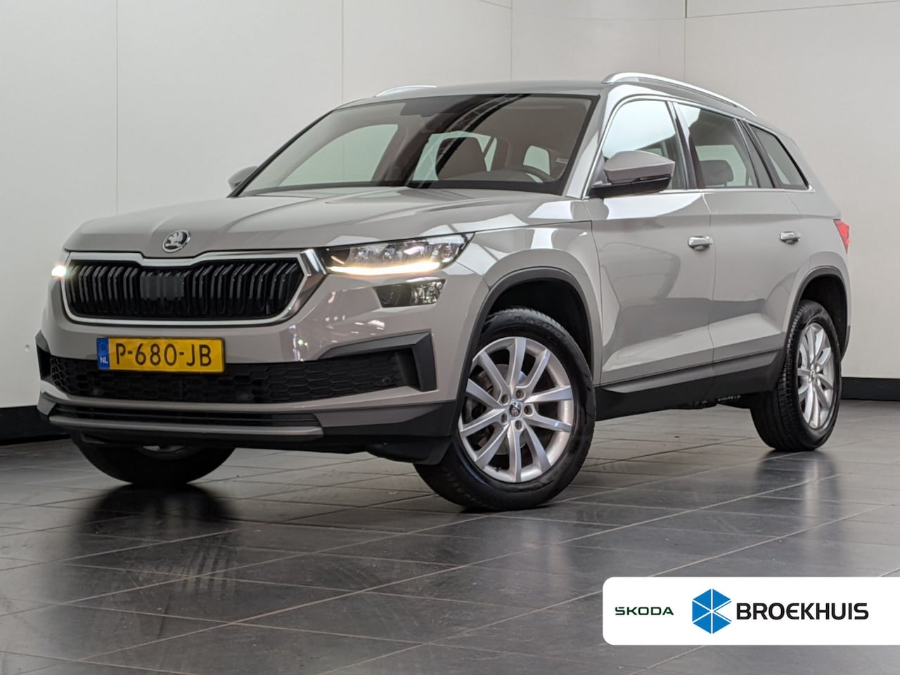 Skoda Kodiaq - 1.5 TSI 150 pk Business Edition 7-DSG | Trekhaak wegklapbaar | Achteruitijrcamera | Naviga - AutoWereld.nl
