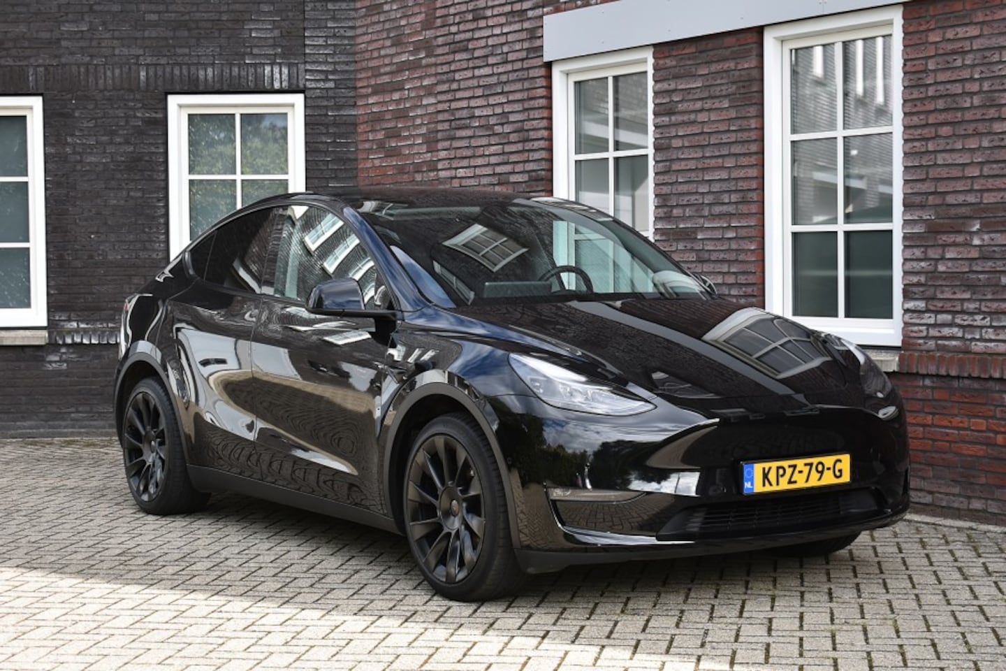 Tesla Model Y - Long Range dual motor - AWD -92% SOH Wij zijn op afspraak geopend! Graag bellen voor uw ko - AutoWereld.nl