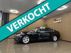 BMW 3-serie - 318i Executive * Automaat / Dealer onderhouden / Afn. Trekhaak / LED / Navigatie / NL Auto