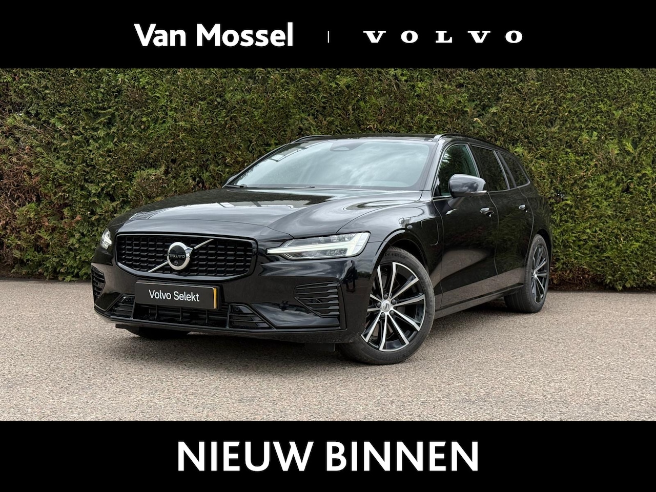 Volvo V60 - 2.0 T8 Plug-in hybrid AWD Plus Dark | Panoramadak | 360 camera | Stoel/Stuur Verwarming | - AutoWereld.nl