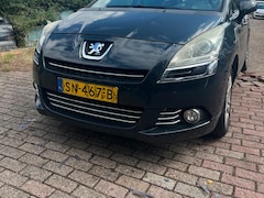Peugeot 5008 - 1.6 THP Blue Lease Executive 7p. AIRCO