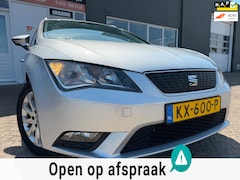SEAT Leon ST - 1.0 EcoTSI Style Connect van 2 de Eig met parkeersensoren en navigatie en App connect en a
